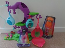 Trolls treehouse world - &, tour