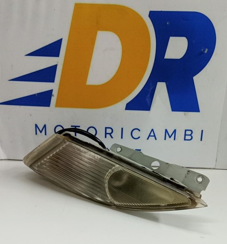 Freccia anteriore destra - anteriore,