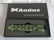 COLTELLO VENTAGLIO BUTTERFLY DA ALLENAMENTO SENZA LAMA CHIUDIBILE TESCHI ZOMBIE