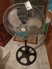 Ventilatore A Piantana. Grande