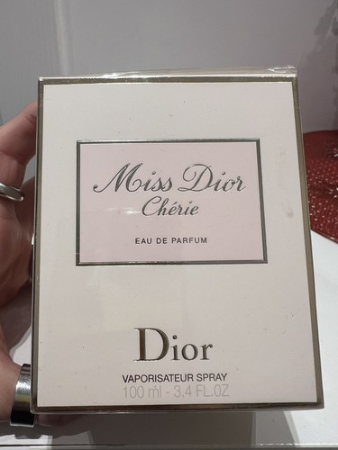 Miss dior cherie - 2011, de