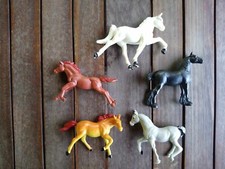 5 Cavalli in plastica - Usato