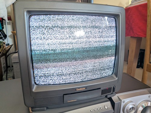 Goodmans crt vcr combo - vcr,