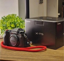 Cerchietto nero, corda per