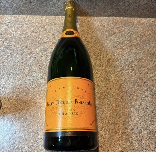 Rare display large veuve - rare,