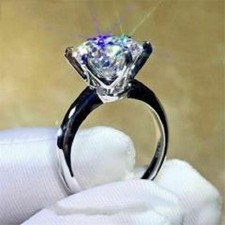 Anello di fidanzamento con