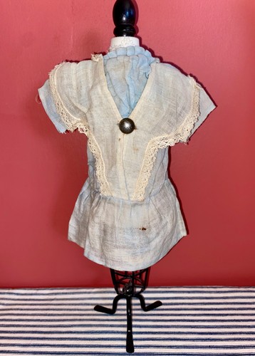 Antico vestito bambola