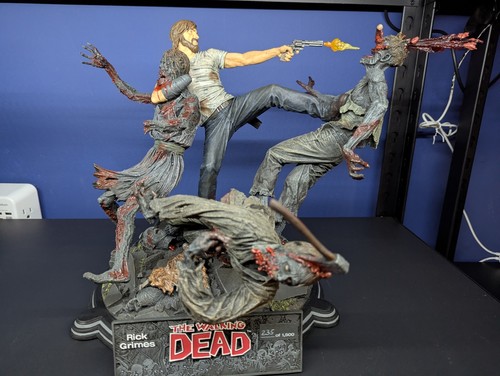 Statua resina rick grimes - in,