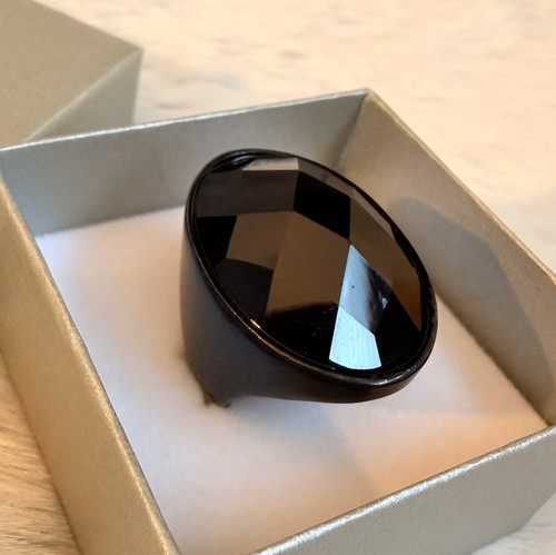 Grande anello dichiarazione