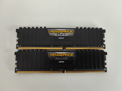 Corsair cmk32gx4m2b3000c15 - corsair,