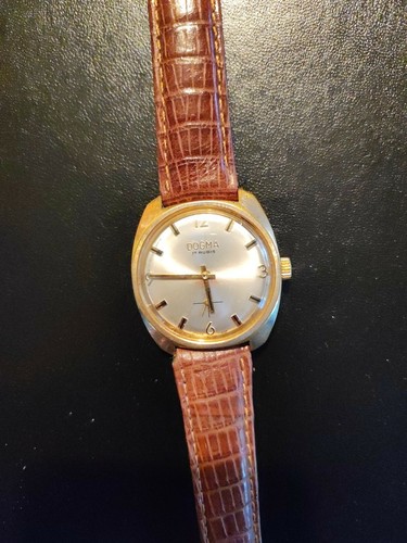 Grande montre mécanique - , dogma