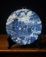 Piatto smerlato Myott Royal