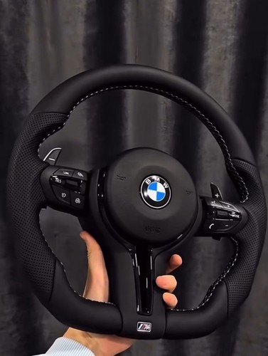 Volante sportivo adatto per