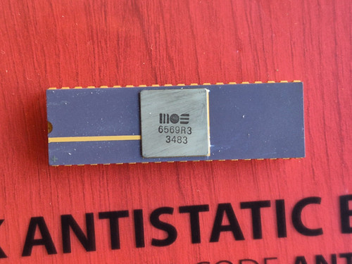 Chip csg 6569r3 videochip - chip,