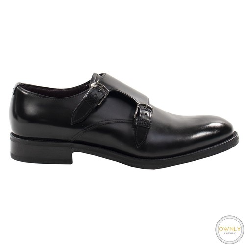 Scarpe eleganti nuove con