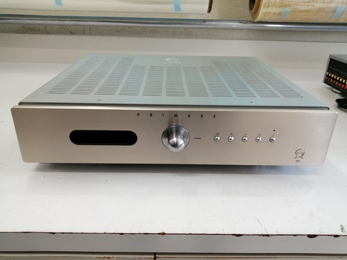 Amplificatore stereo integrato