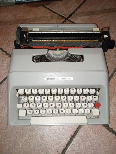 Macchina scrivere olivetti - scrivere,