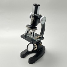 Microscopio giapponese vintage