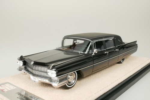 Cadillac fleetwood formal - fleetwood,