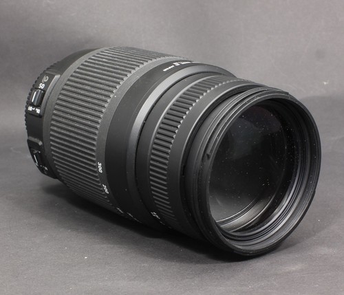 Sigma 300 5 6 - 70-300, f/4-5.6