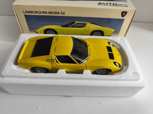 Autoart die cast - die,