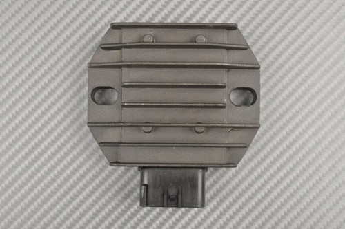 Regolatore raddrizzatore - /,
