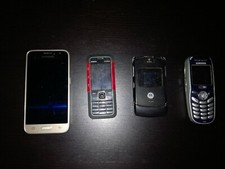 Vecchi telefoni cellulari