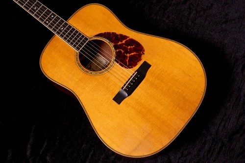 Acoustic guitar larrivee - acoustic,