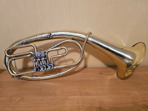 Strumento musicale corno
