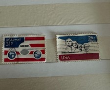 Francobolli USA rari 1974-76 "Air Mail Airplane Globe 31c-Mt. Rushmore 26c"