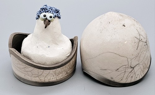 One kind pottery blue - one,