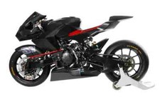 VYRUS 986 M2 13598 7 A4 foto