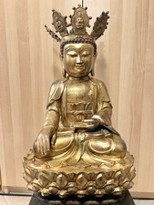 Statua di Buddha con Corona