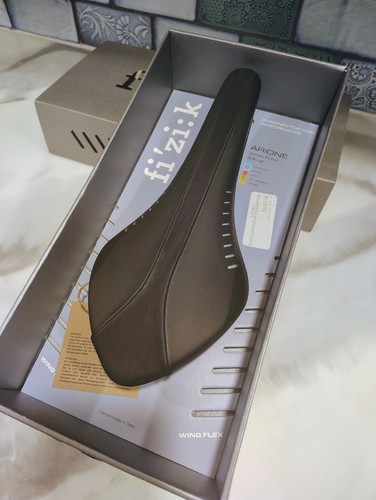 Fizik arione black wing - fizik,