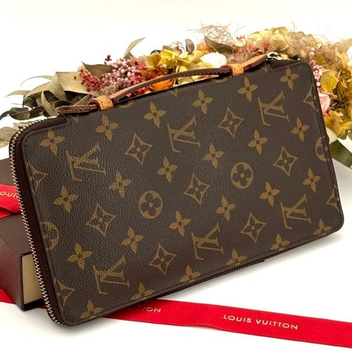 Louis vuitton monogram - louis,
