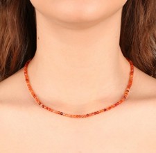 Collana da donna fatta a mano