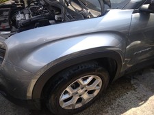 PARAFANGO SINISTRO JEEP AVENGER 2024