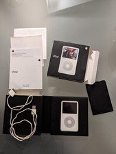 Apple iPod Classic 5.5 Generazione 30GB con scatola e cavo originali 