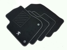 Tappetini compatibili per Peugeot 208 dal 2012 1 ricamo + clip +battitacco