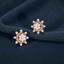 Eleganti orecchini 0,75 Cts