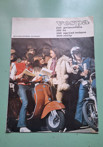 Depliant pieghevole vespa - depliant,