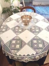 Tovaglia  Lino o Copritavolo tonda  Filet e  Ricamo a Mano