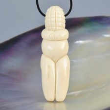 Ciondolo perline focali dea