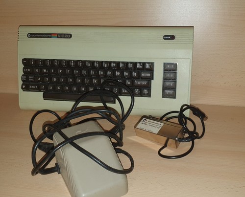 Computer commodore vic20 - commodore,