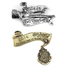 Lot de 2 Broches Pin's Pins
