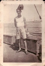 1935 FOTO DI MARINAIO con cappello da àscaro - SU NAVE 