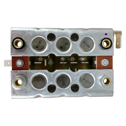 Regolatore raddrizzatore per