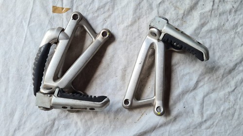 Pedane passeggero ducati st2 - pedane,