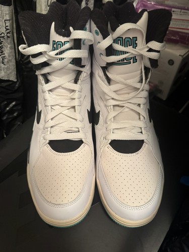 Taglia nike air command - -,