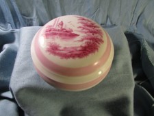 Bonbonnière en porcelaine de